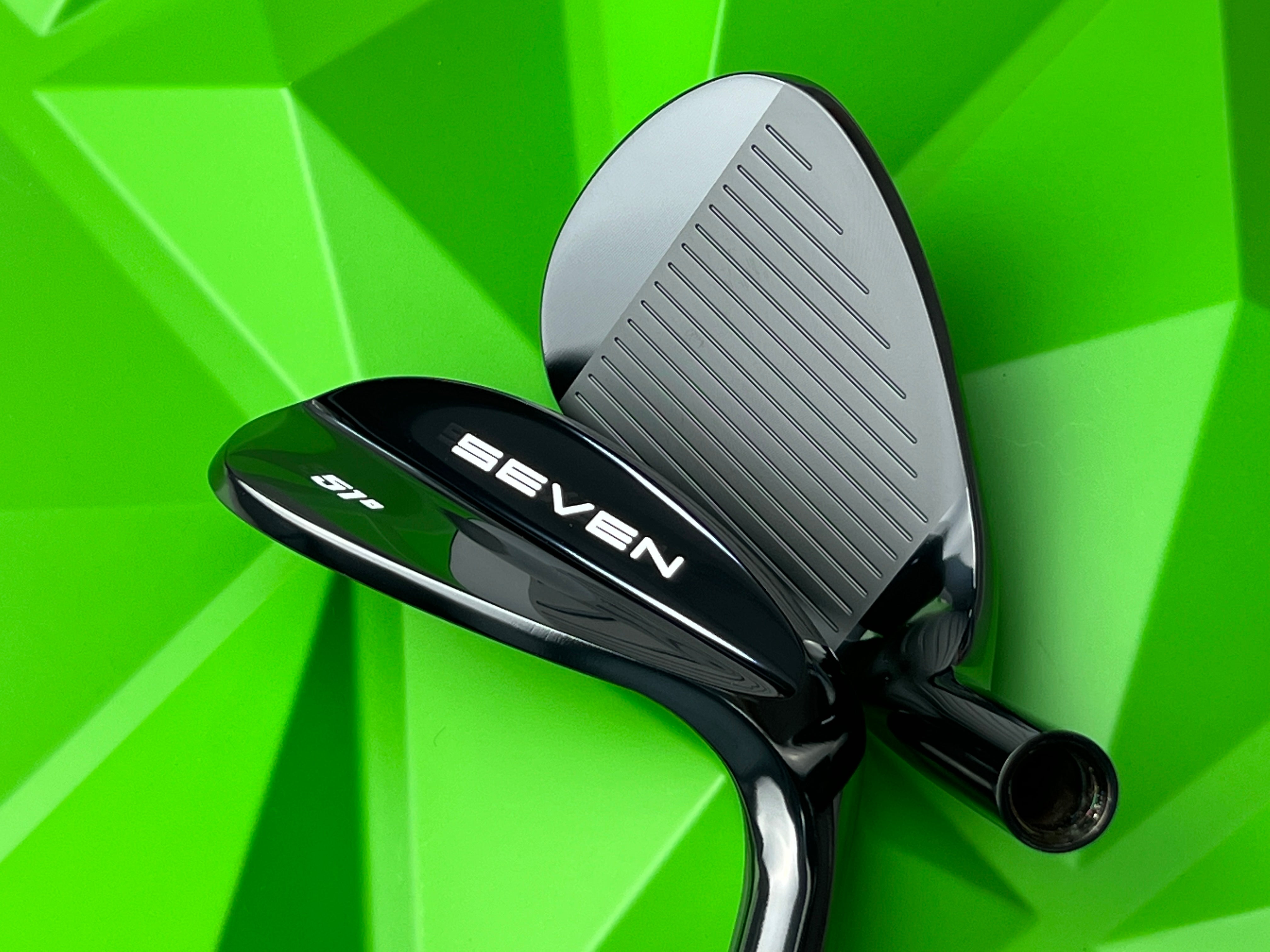 SEVEN Golf Wedge Black DLC ST 51 57 61